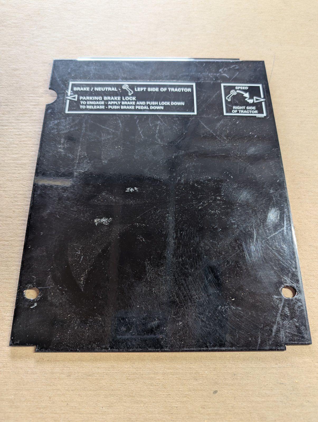 C48204 PANEL CENTER FRAME 316LGT 318LGT - Ingersoll/Case Tractor Part