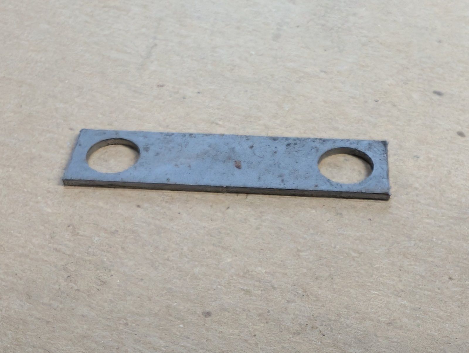 C48213 STRAP GUIDE REVERSE LINK - Ingersoll/Case Tractor Part