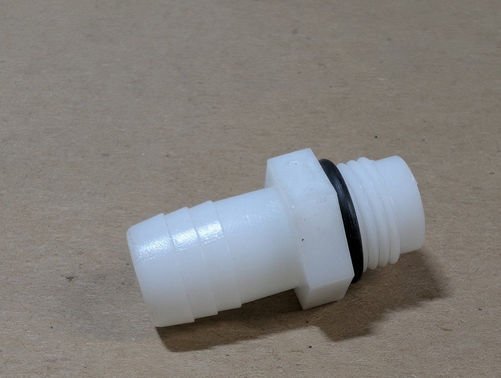 C48218 FITTING CENTER 1/2