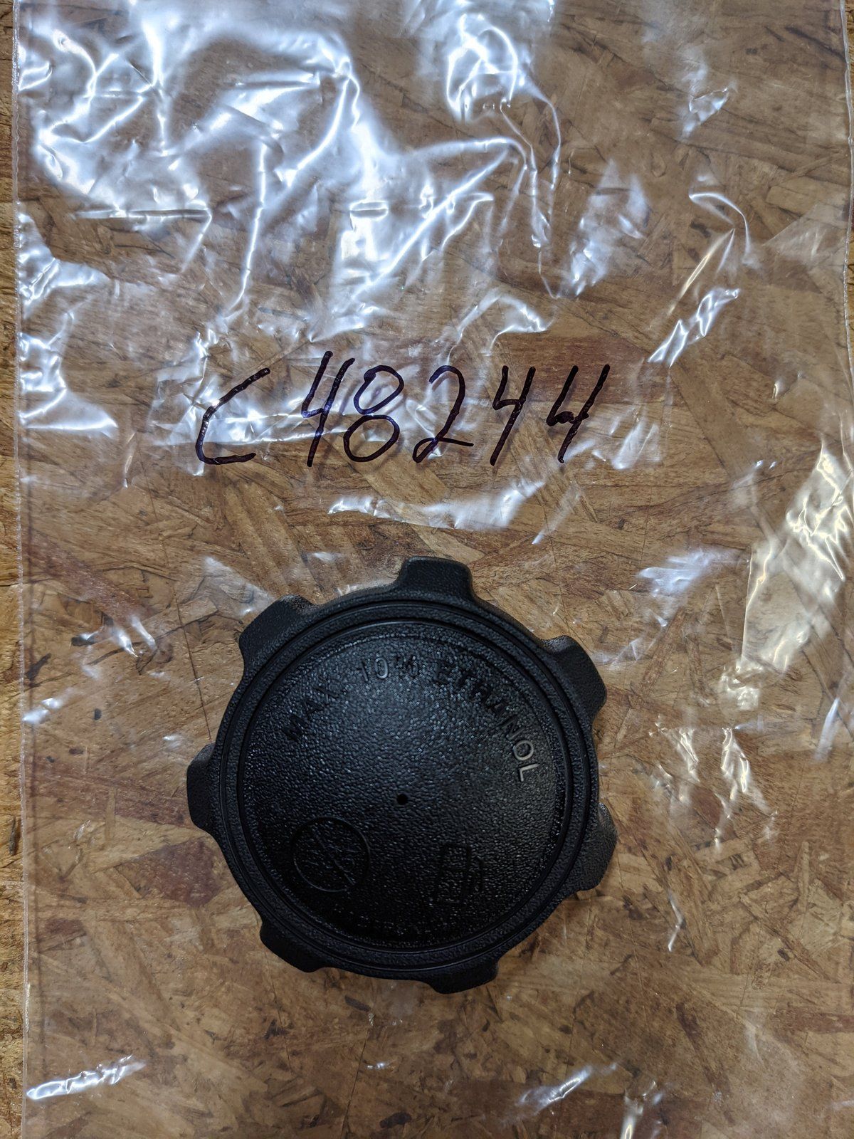 C48244 CAP - FUEL TANK 2-1/4 (C48258 TANK) - Ingersoll/Case Tractor Part