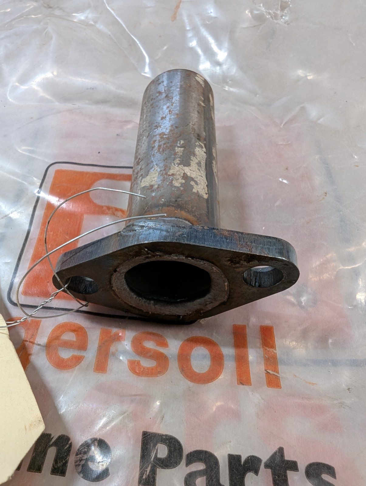 C48281 WMT SUB LH INLET TUBE/FLANGE - Ingersoll/Case Tractor Part