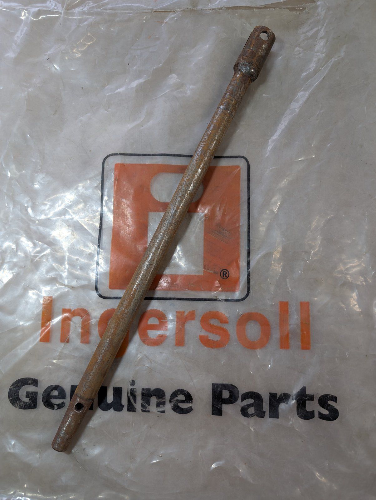 C48350 WMT STEERING SHAFT UPPER 316GT 318GT - Ingersoll/Case Tractor Part