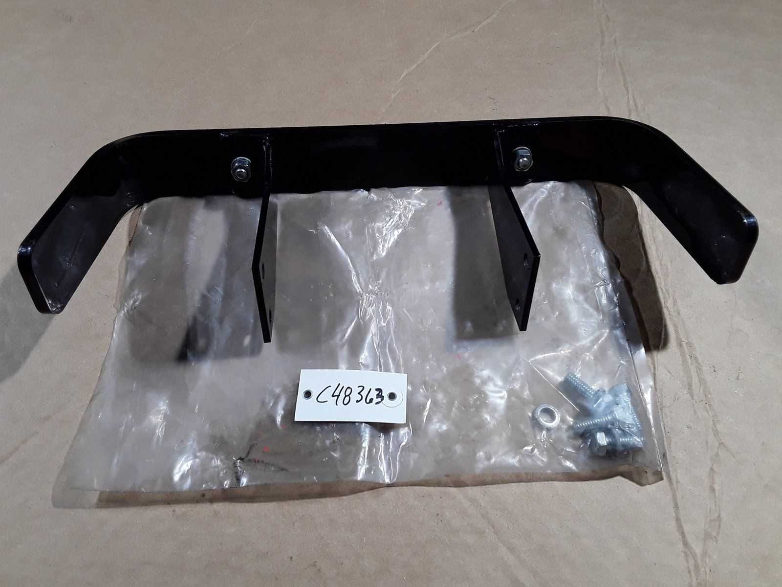 C48363 FRONT BUMPER ASSY 4000'S - Ingersoll/Case Tractor Part
