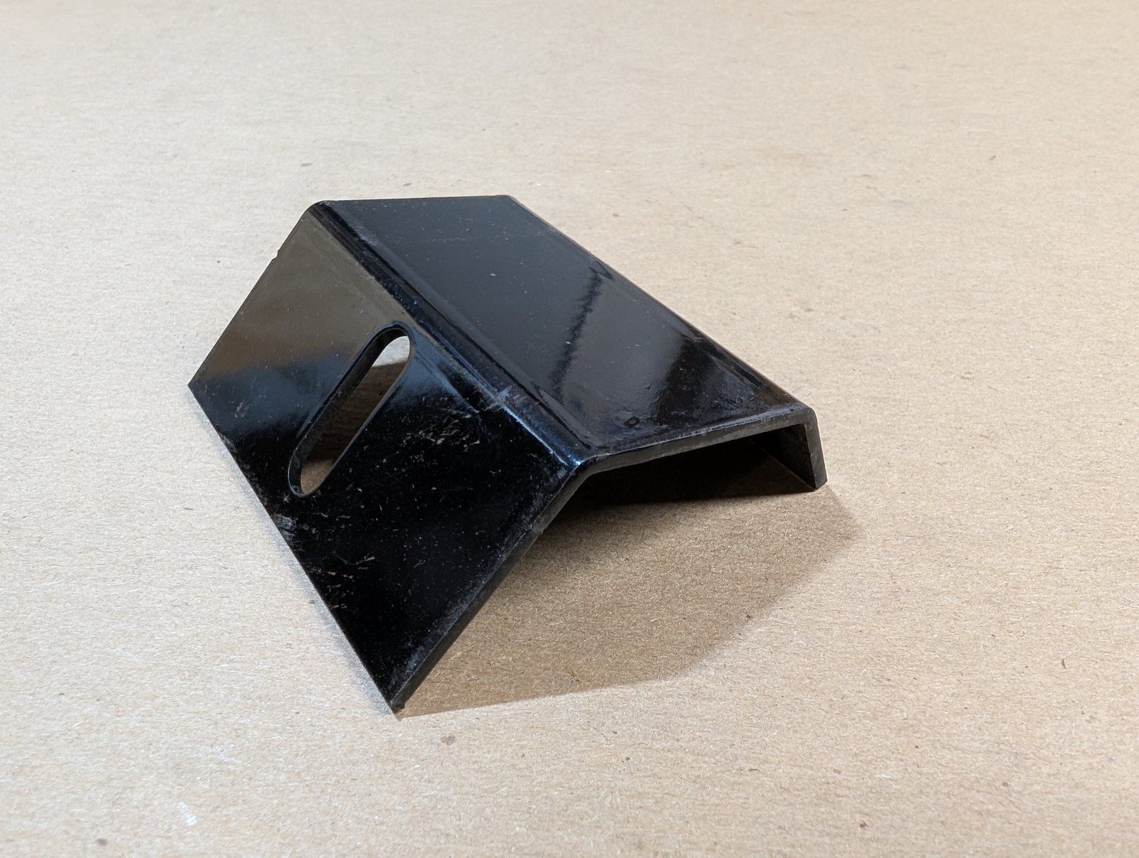 C48414 SHIELD BATTERY RESERVOIR - Ingersoll/Case Tractor Part