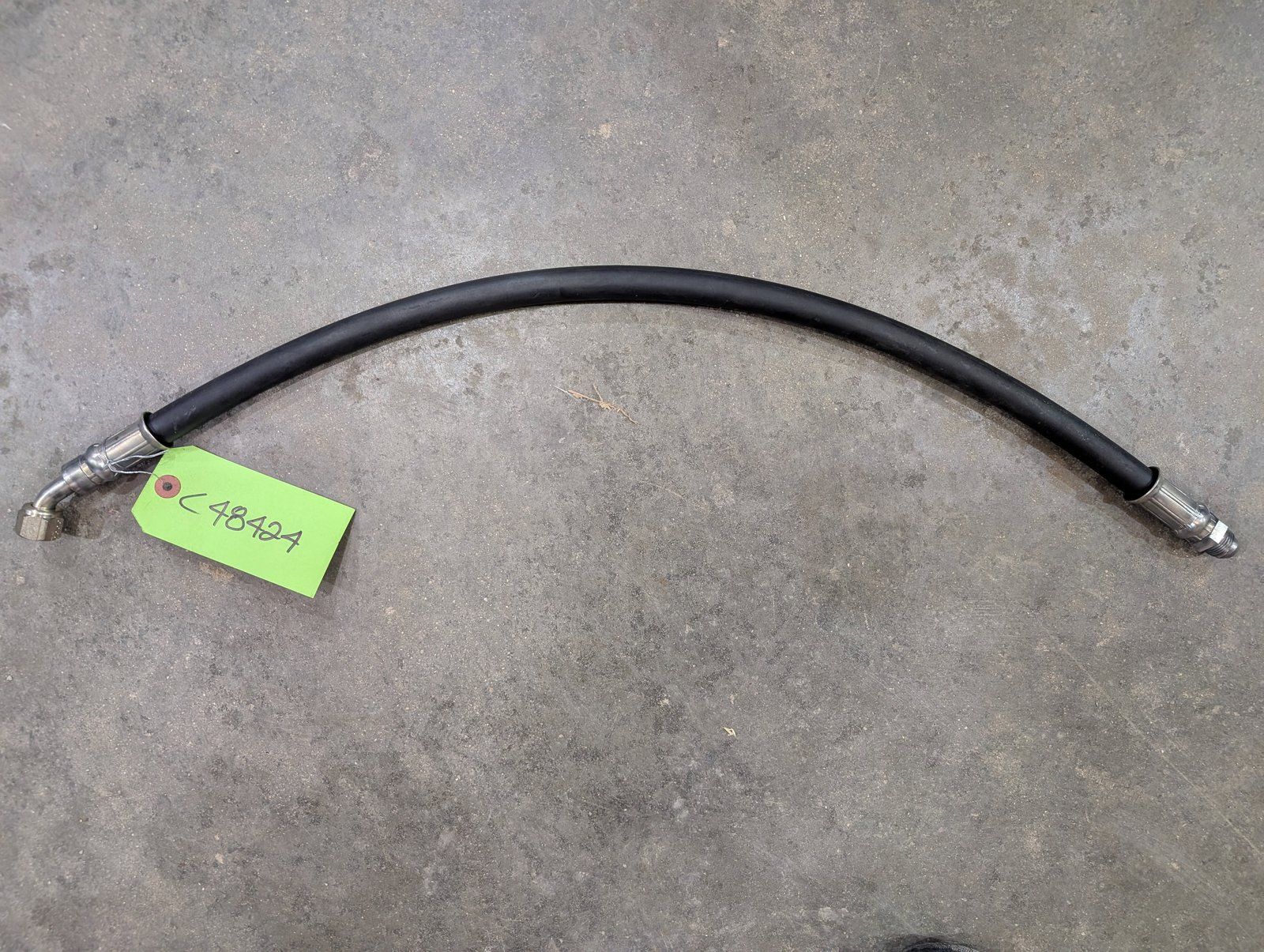 C48424 HOSE ASSY HYD 1/2" .54 X 32.0 3000 PSI - Ingersoll/Case Tractor Part