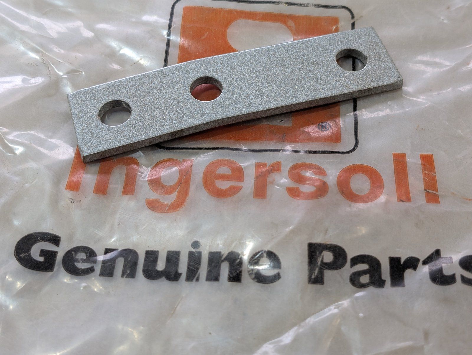 C48472 STRAP PULLEY MOUNT - Ingersoll/Case Tractor Part