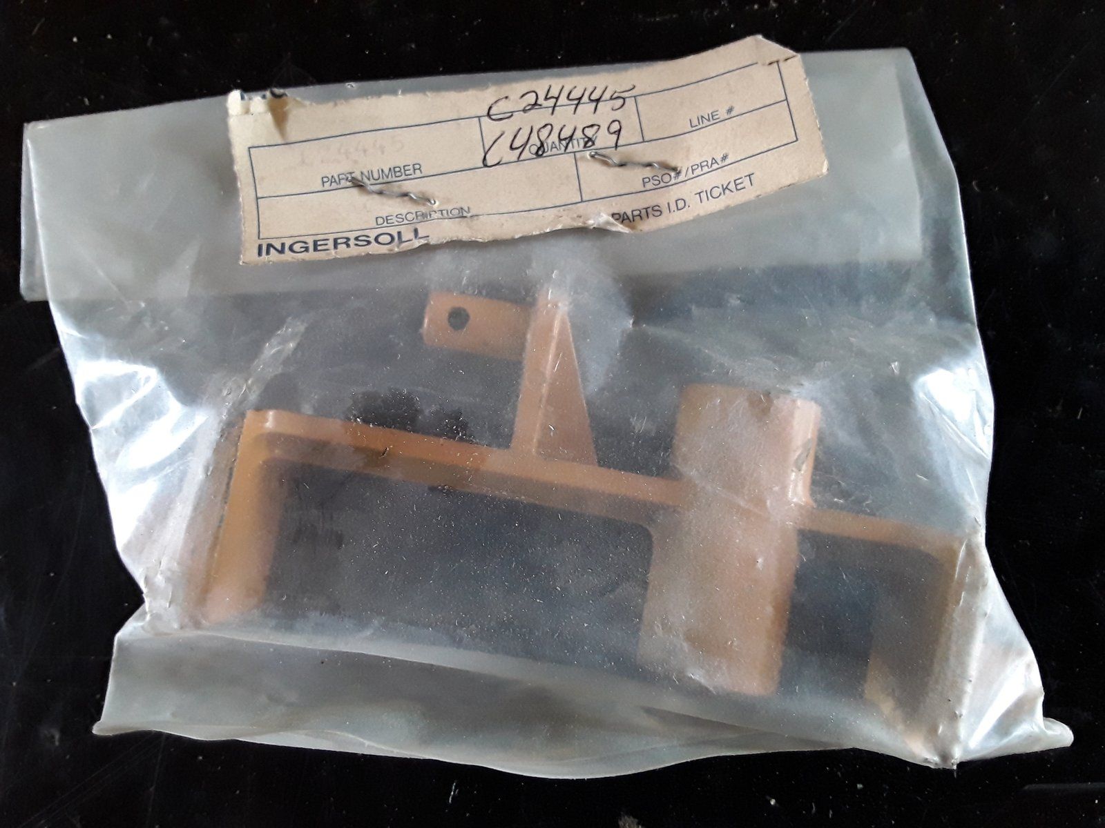 C48489 PIVOT BRACKET & BUSHING C24445 - Ingersoll/Case Tractor Part