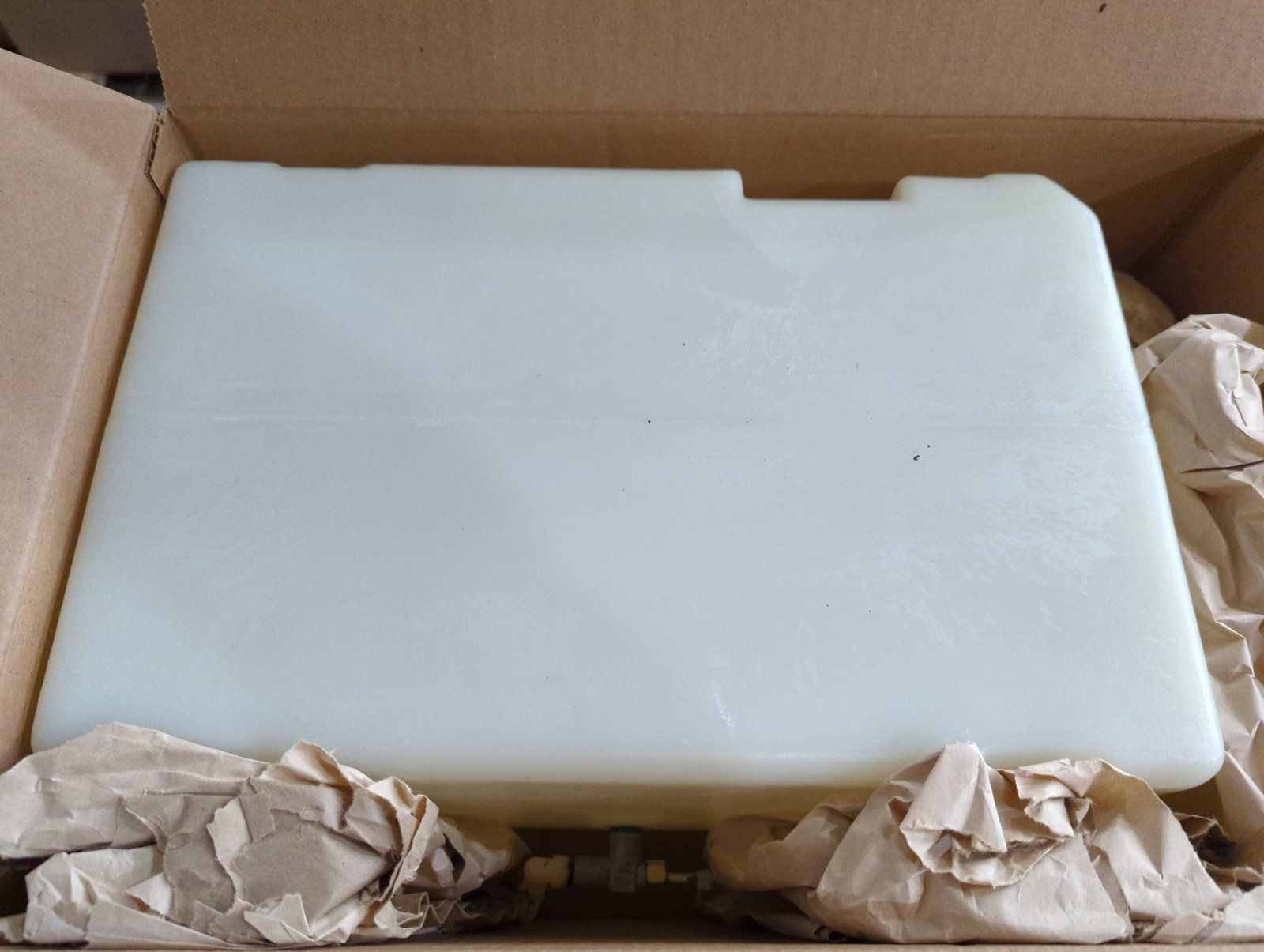 C48553 FUEL TANK 5 GAL W/FIT'GS C48553 - Ingersoll/Case Tractor Part