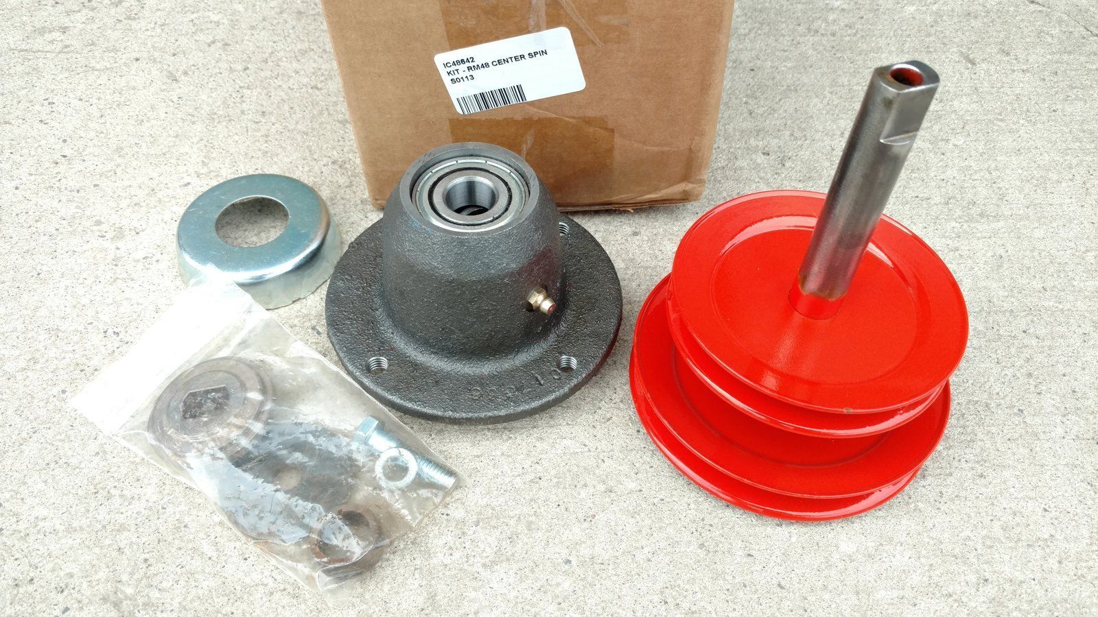 C48642 - SPINDLE ASSY- RM48 CTR-NO BLADE - Ingersoll/Case Tractor Part