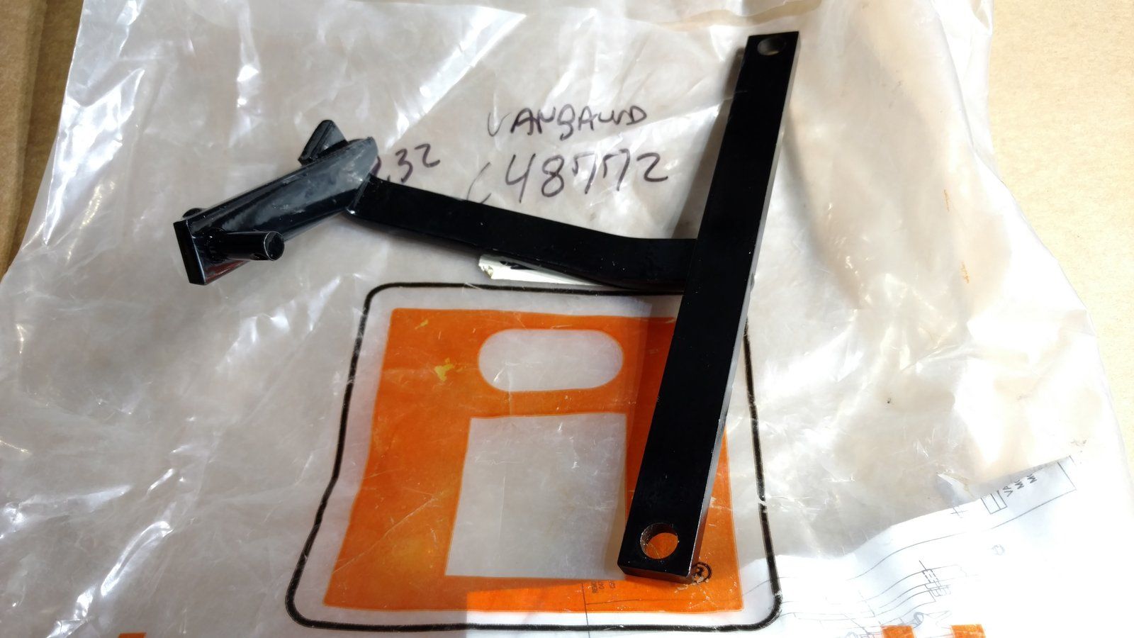 C48772 - ANTI-ROTATION BRACKET VANGAURD - Ingersoll/Case Tractor Part