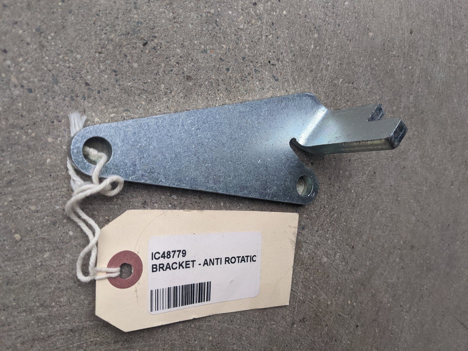 C48779 - ANTI-ROTATION BRACKET (KOHLER) - Ingersoll/Case Tractor Part