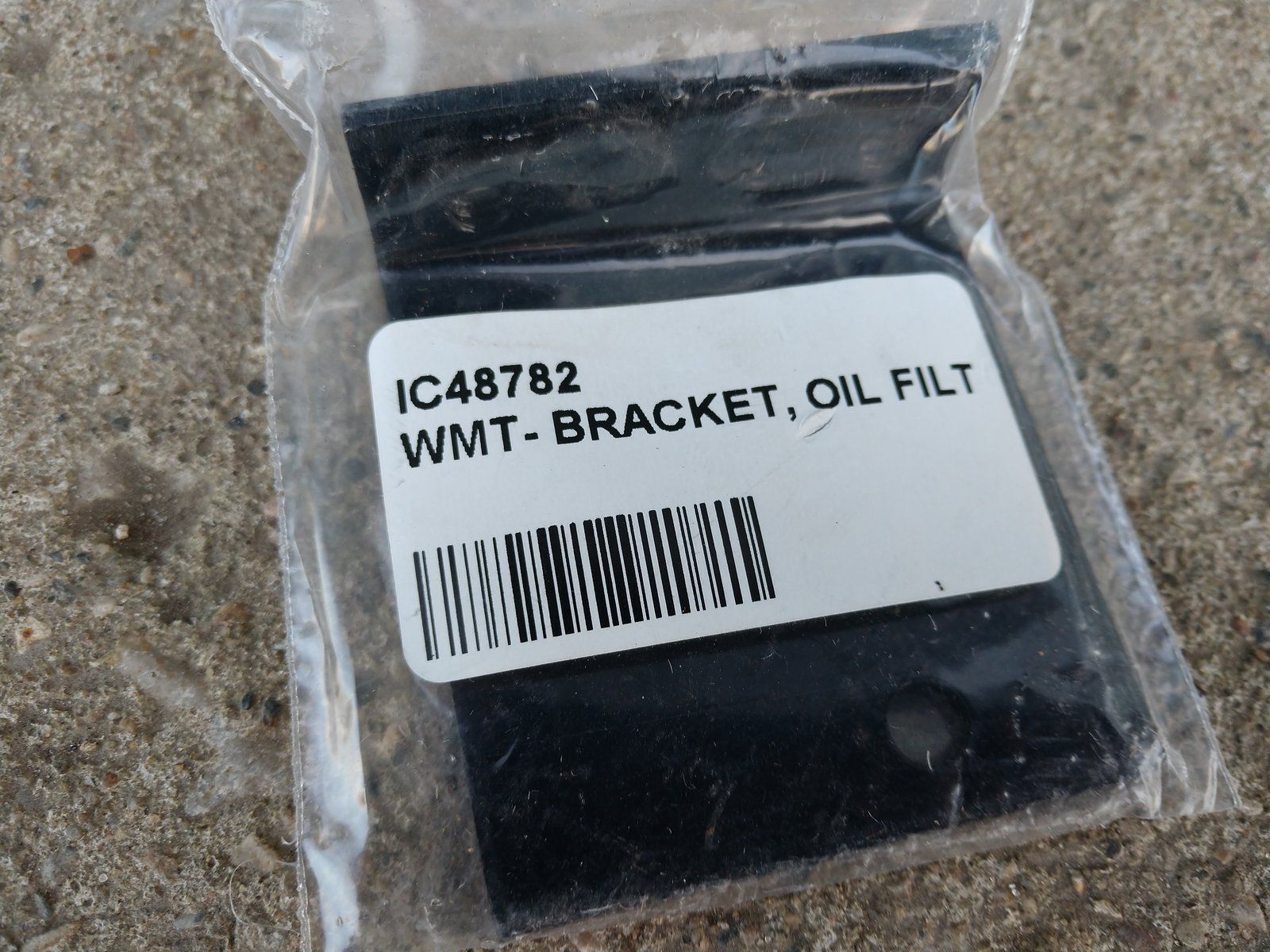 C48782 - WMT-BRACKET -OIL FILTER C33577 C33564 - Ingersoll/Case Tractor Part