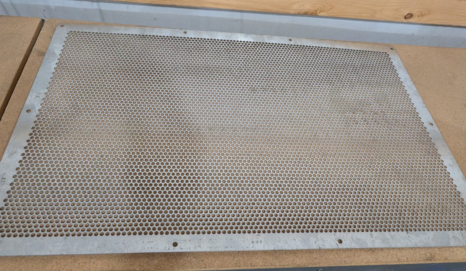 C49314 INSERT SWEEPER SCREEN M25 (.25 HOLES) - Ingersoll/Case Tractor Part
