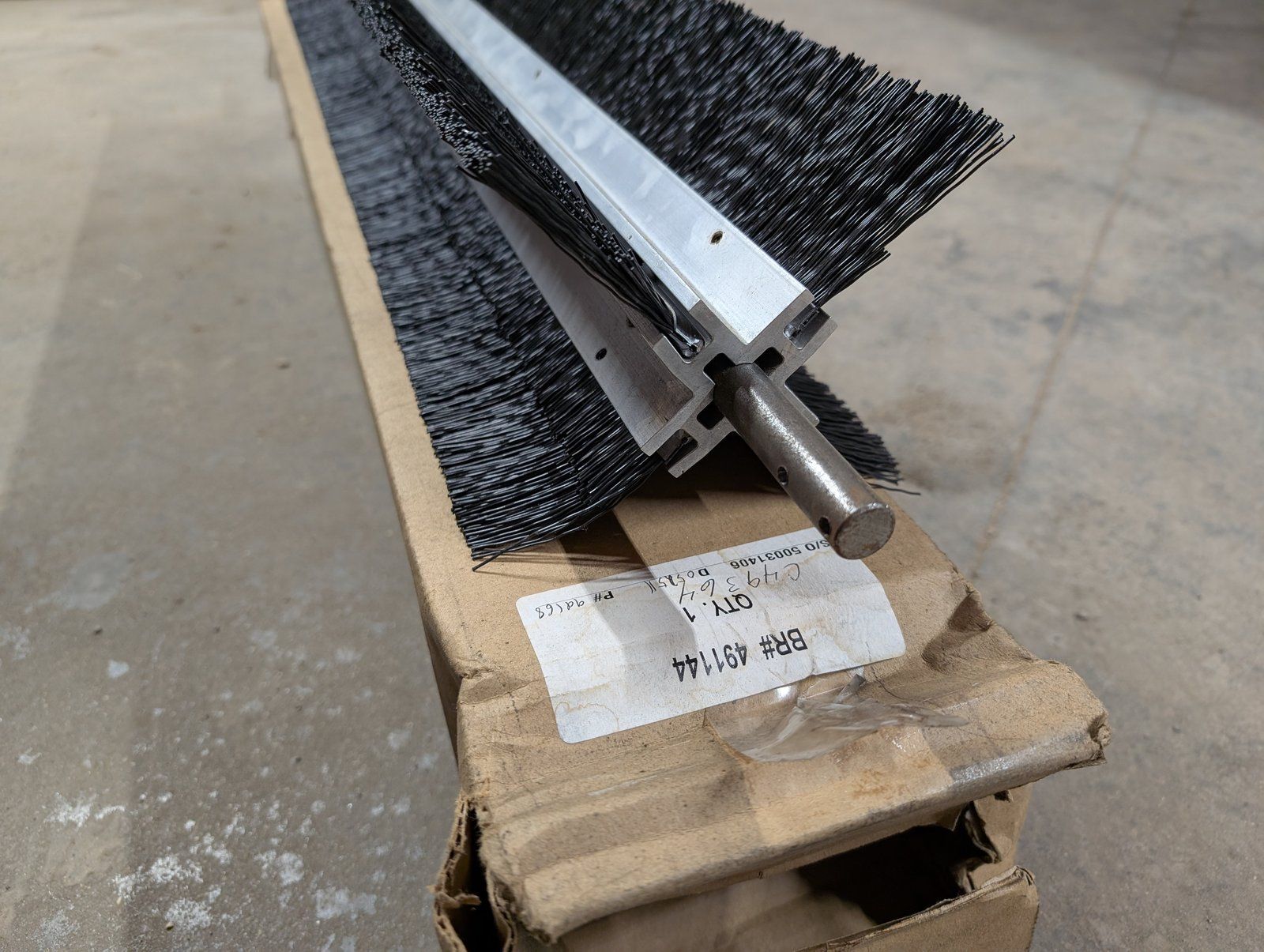 C49364 BRUSH ASSY SWEEPER WITH 35" LG SOLID HOLDER - Ingersoll/Case Tractor Part