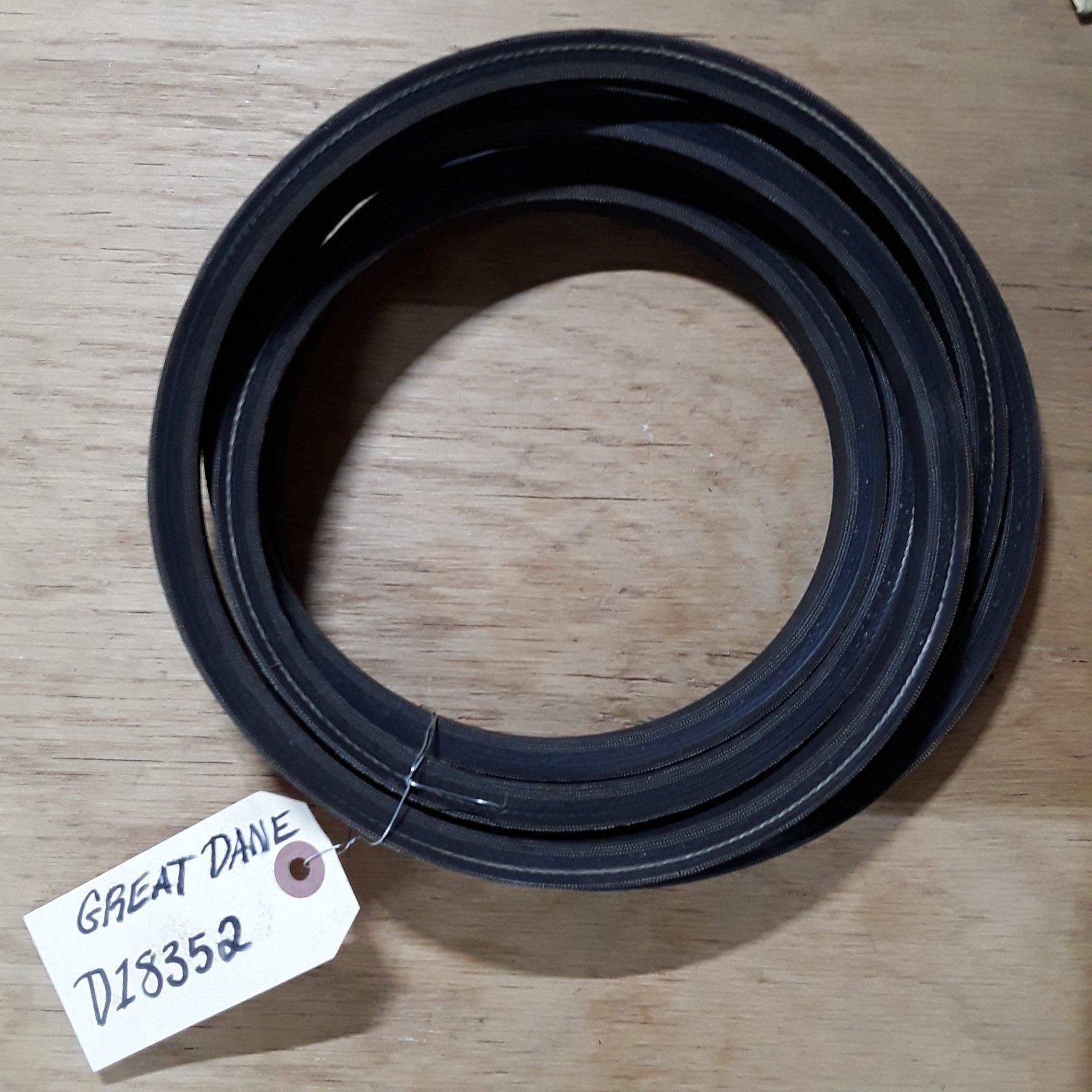 D18352 GREAT DANE MOWER BELT - Ingersoll/Case Tractor Part