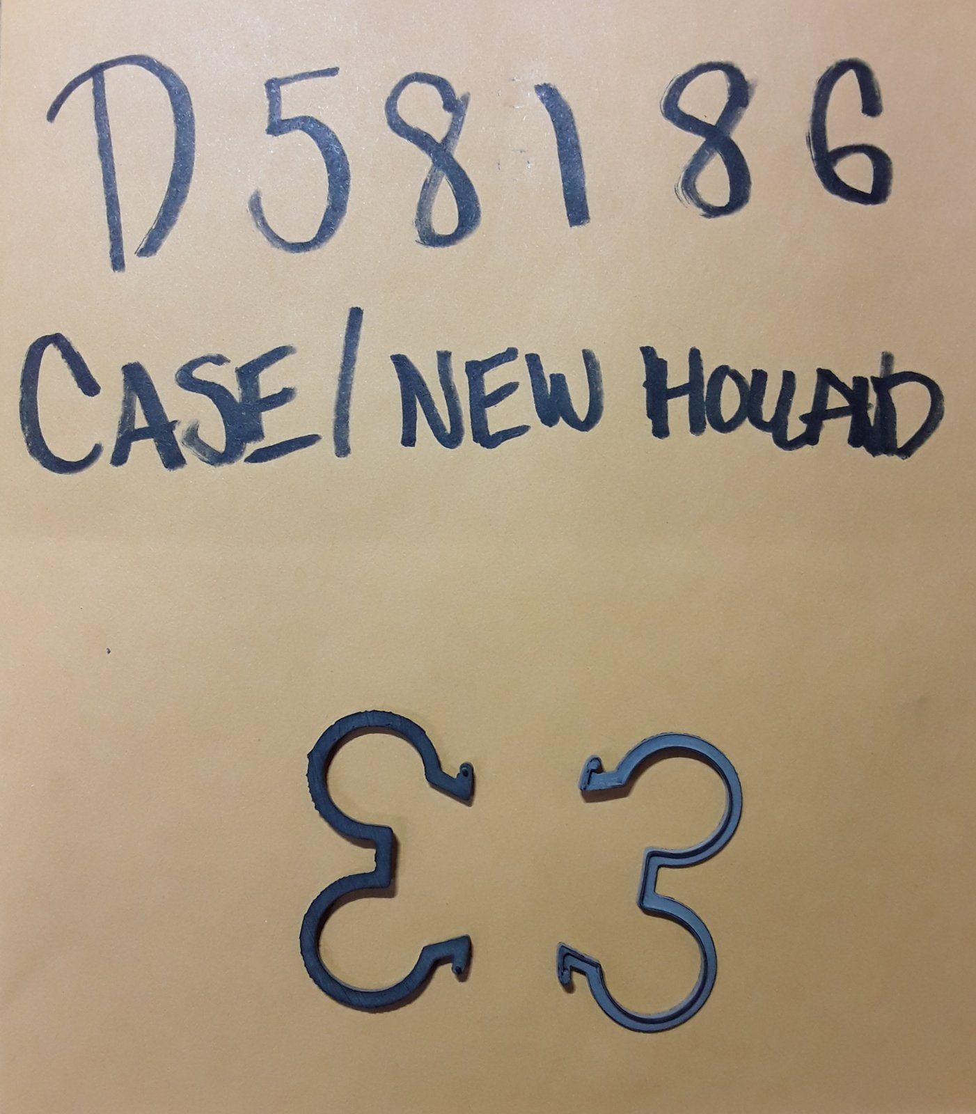 D58186 CASE NEW HOLLAND SEAL - Ingersoll/Case Tractor Part