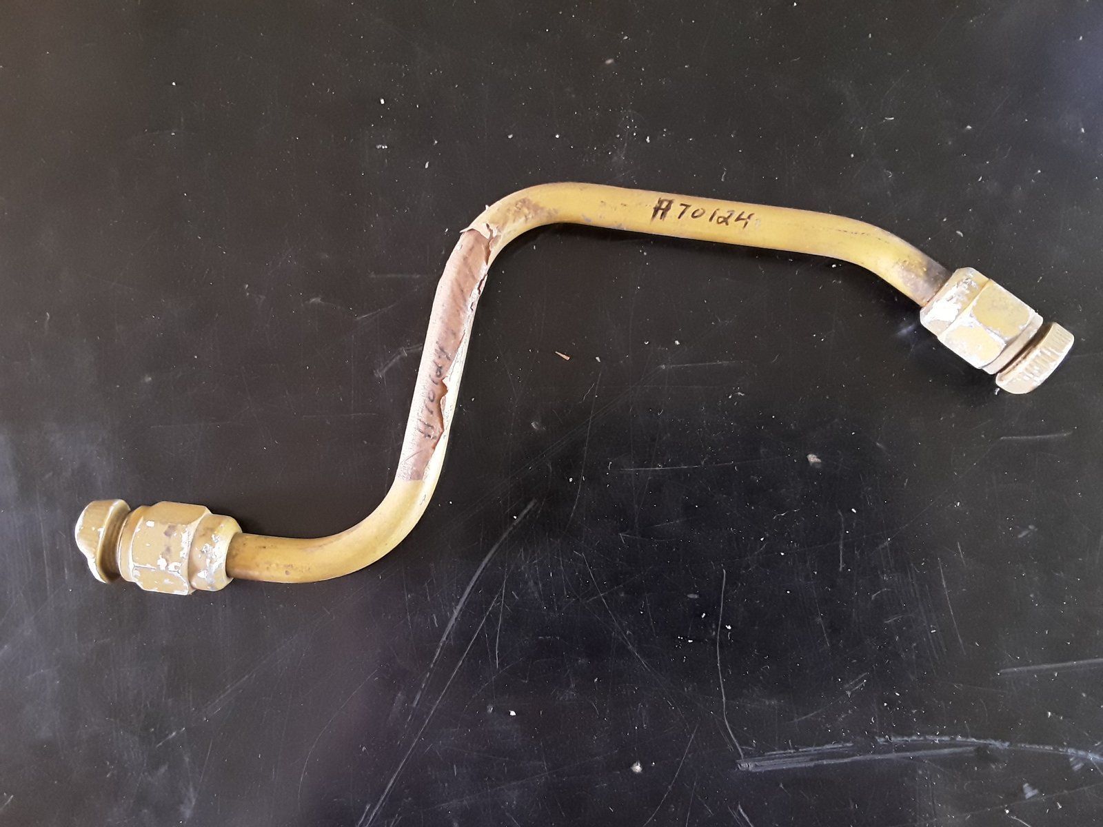 H70124 TUBE - Ingersoll/Case Tractor Part