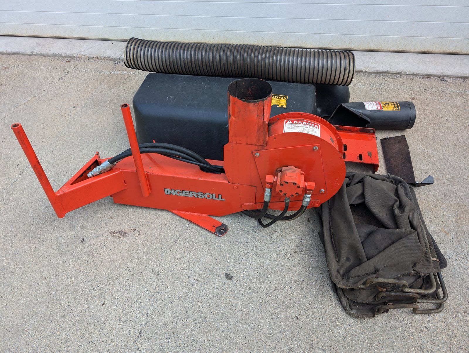 HVFB USED HYD VACUUM BAGGER 3000 4000 SERIES - Ingersoll/Case Tractor Part