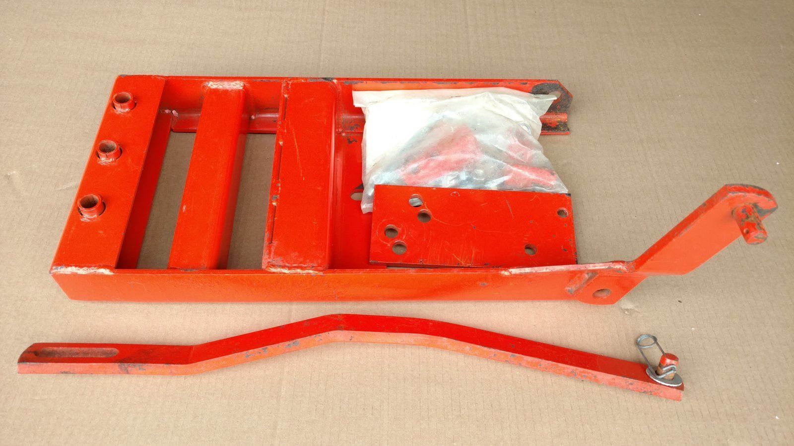 K24 K24-1 Sleeve Hitch - NEW - Ingersoll/Case Tractor Part