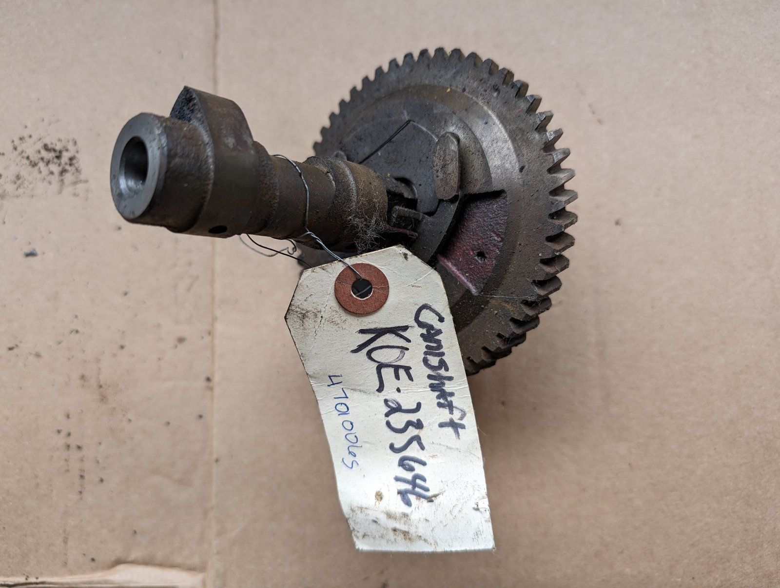 KOHLER 235646 USED CAM SHAFT 4701006s - Ingersoll/Case Tractor Part
