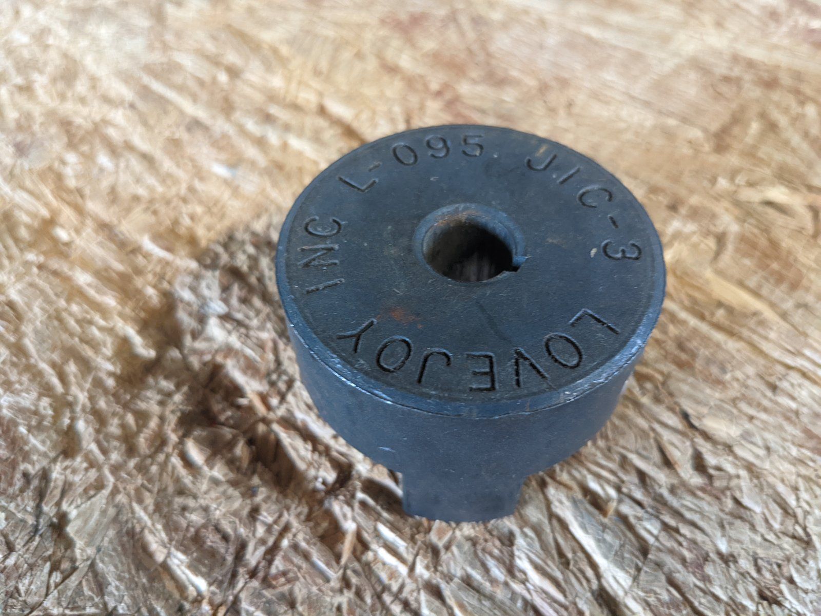 L095 USED COUPLING - Ingersoll/Case Tractor Part