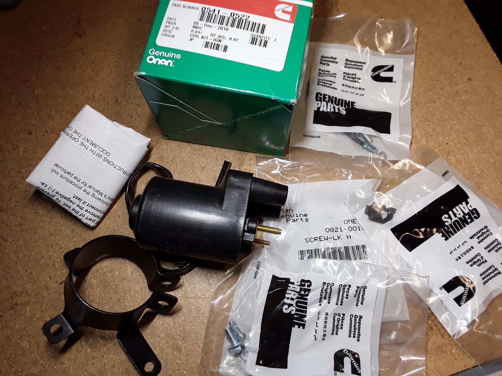 ONAN 541-0522 COIL W/ BRACKET CLAMP C32296 166-0820 P SERIES - Ingersoll/Case Tractor Part