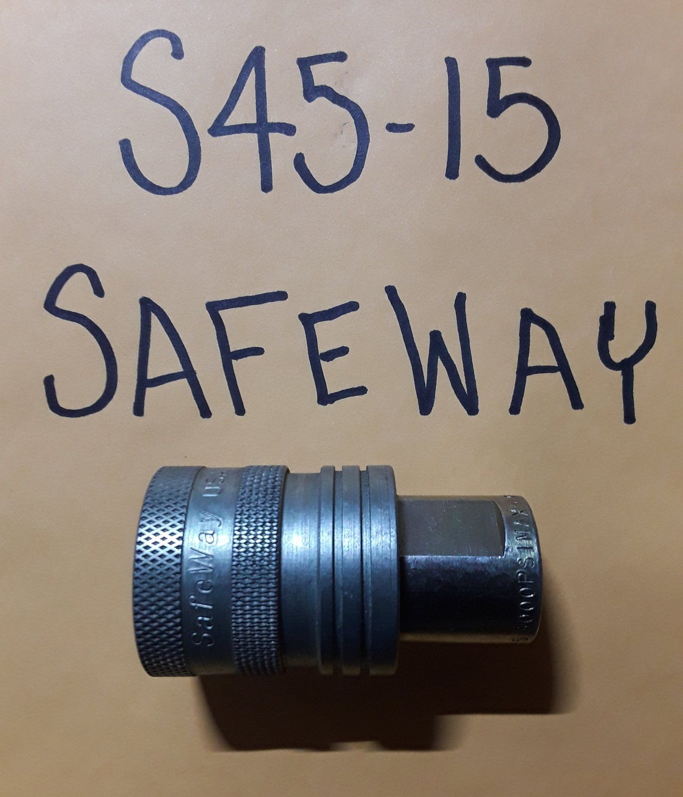 S45-15 SAFEWAY STEEL COUPLER FEMALE BODY - Ingersoll/Case Tractor Part
