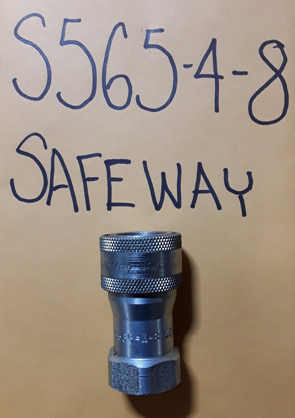 S565-4-8 SAFEWAY STEEL COUPLER FEMALE BODY - Ingersoll/Case Tractor Part