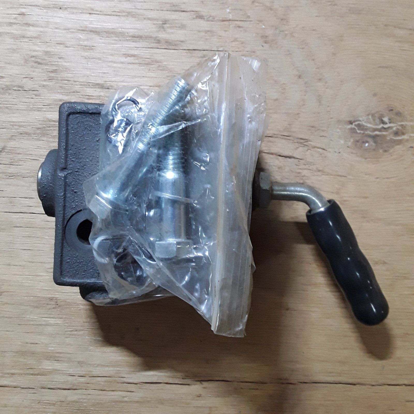 S.60032 SPAREX MASSEY FERGUSSON DIVERTER VALVE - Ingersoll/Case Tractor Part