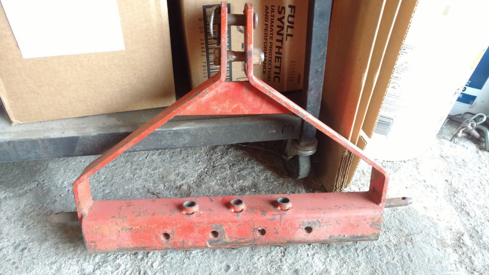 USED F27 SLEEVE HITCH 3-PT ADAPTOR 