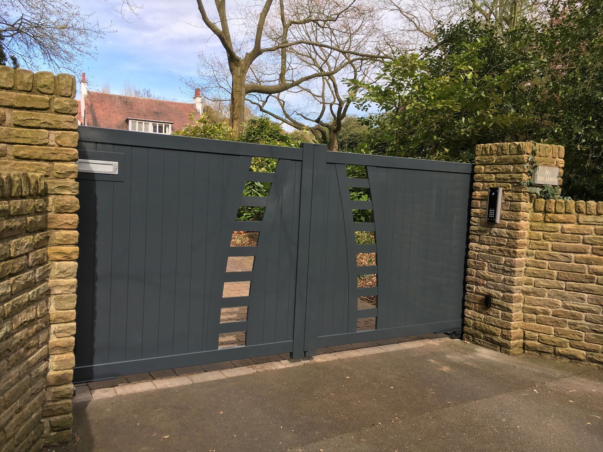 electric gate