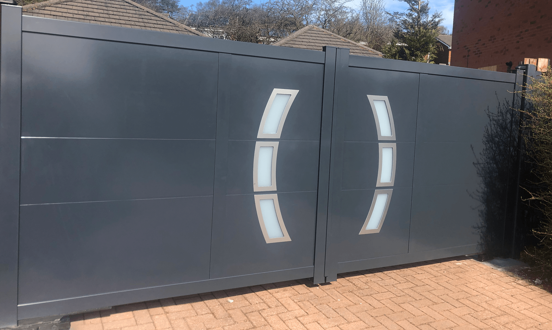 electric gate