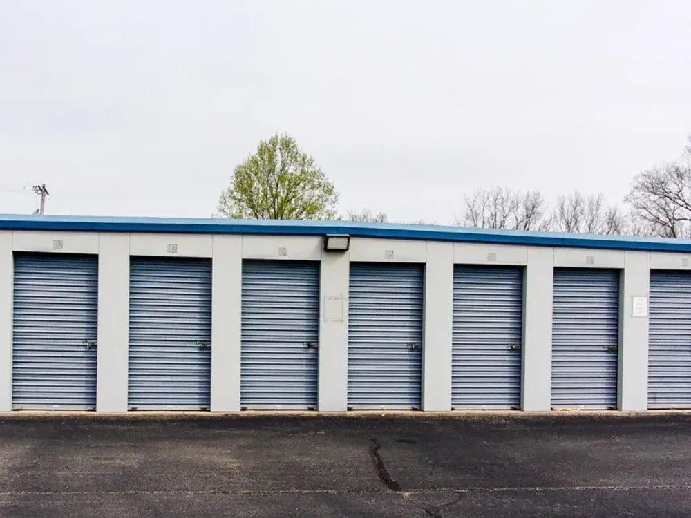 Reserve a 10x20 storage unit in Cortland, OH
