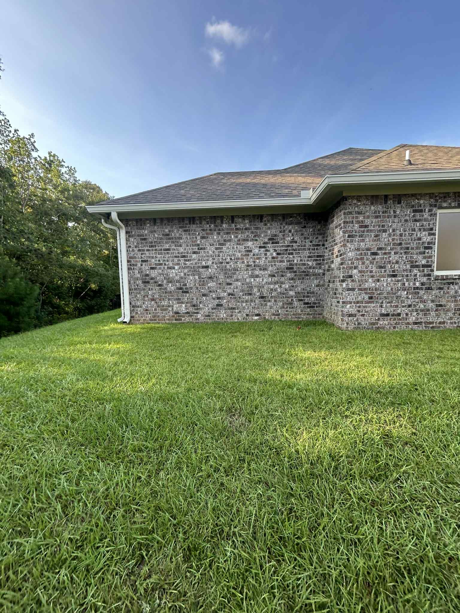 residential gutter installation | Mobile, AL | Southern Gutters LLC