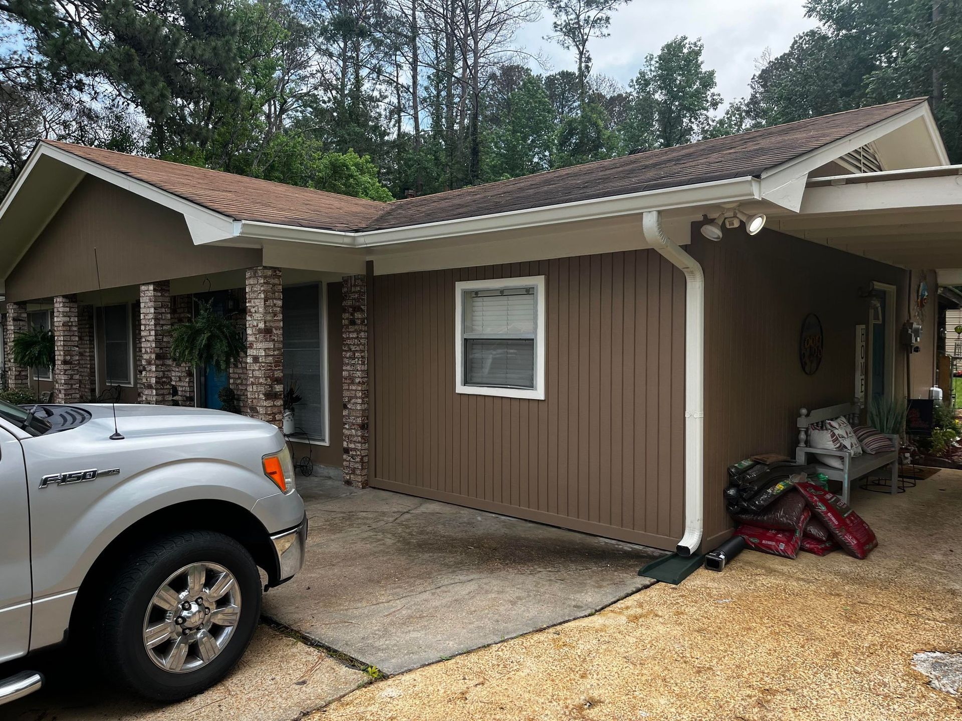 residential gutter installation | Pearl, MS | Southern Gutters LLC