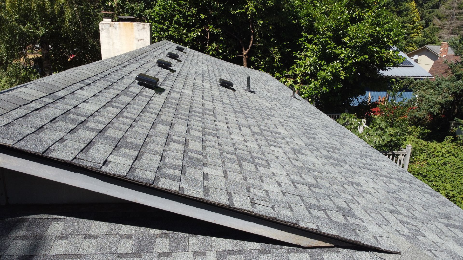 Brand New roof installation by Charlie Roofing. A roofing contractor in Olympia Washington.  Call 360-485-9732 for a free quote today!