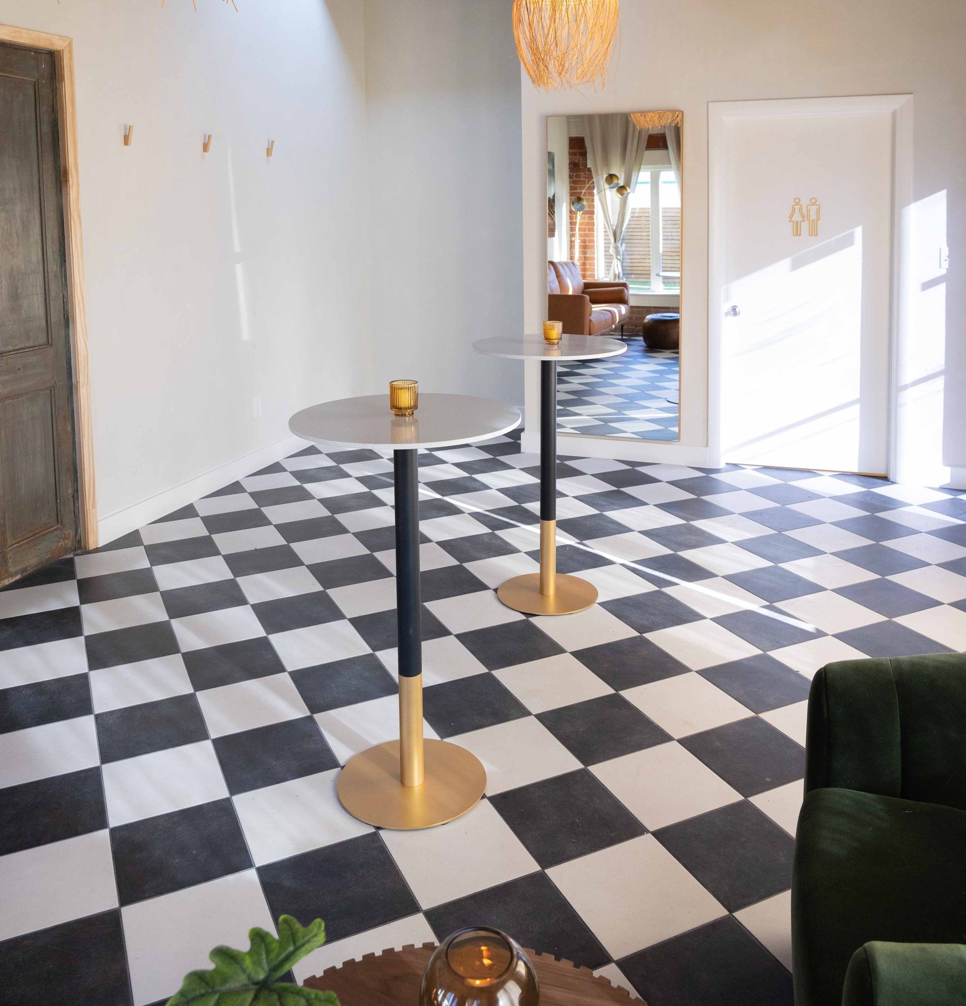 Cocktail area for rent for corporate events near Boulder, CO.