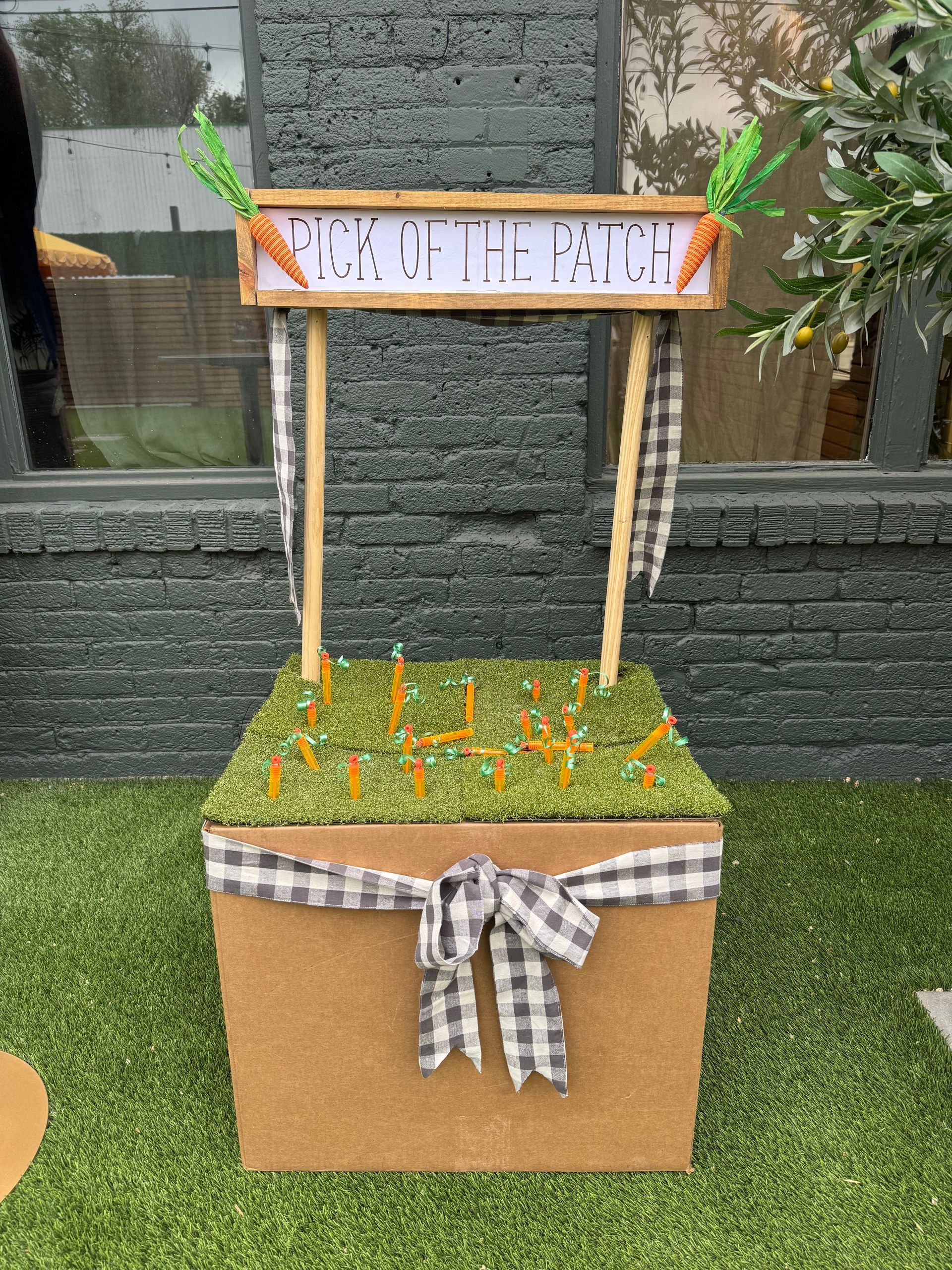 Baby shower decor at event venue near Boulder, CO.