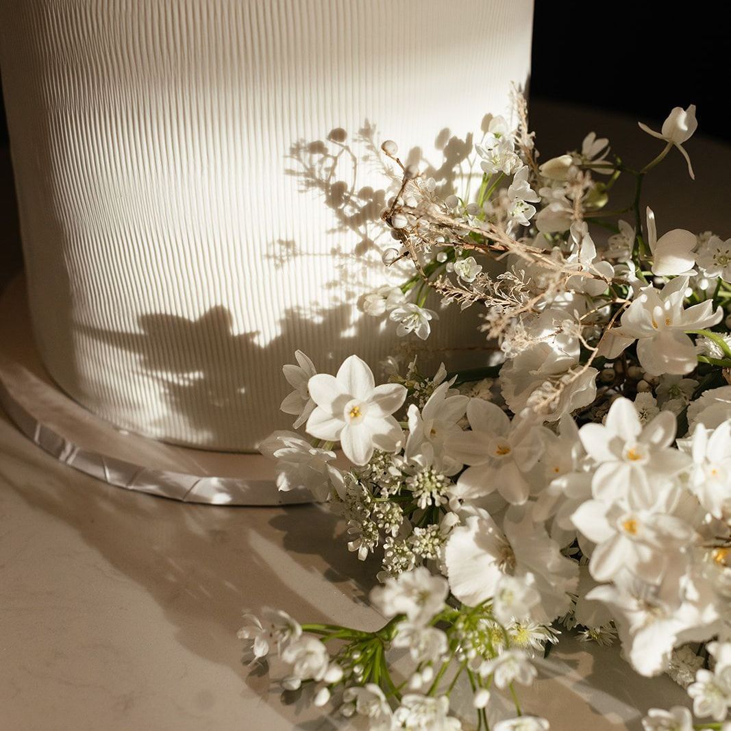 Detail photo of white florals at Bestow Events in Longmont, CO.
