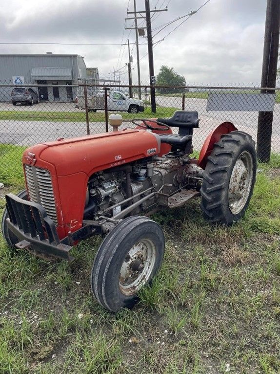 35 Massey Ferguson Right Side View — Beaumont, TX — Audilet Tractor Sales Inc