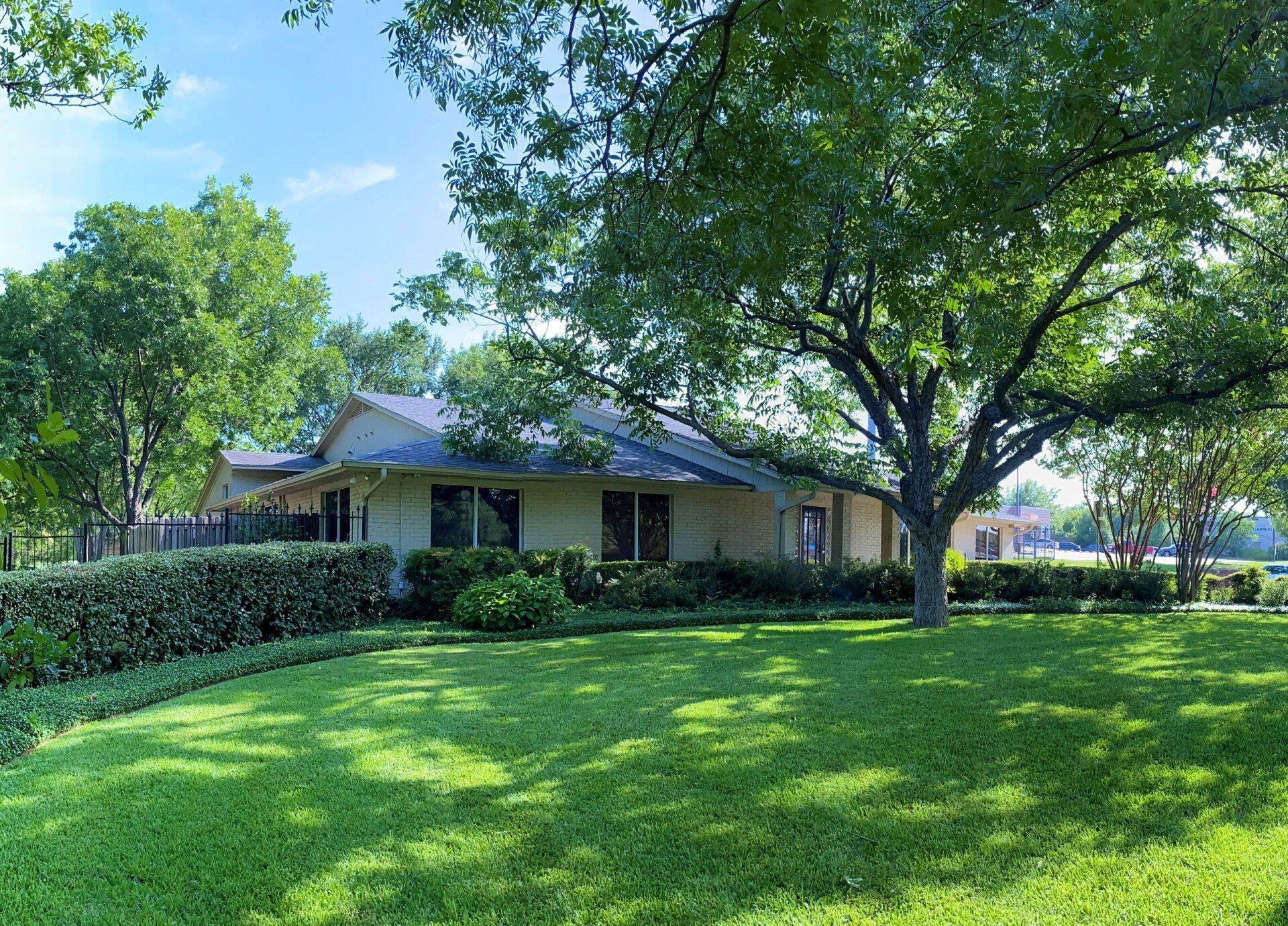 Arlington Dentistry office exterior — Arlington, TX dental practice