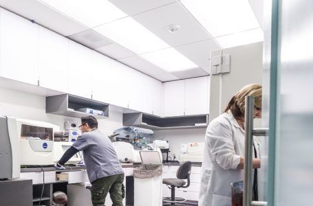 lab technicians at Attune Health