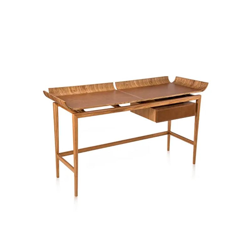 Mesa de madeira com gaveta, superfície marrom e bordas curvas.