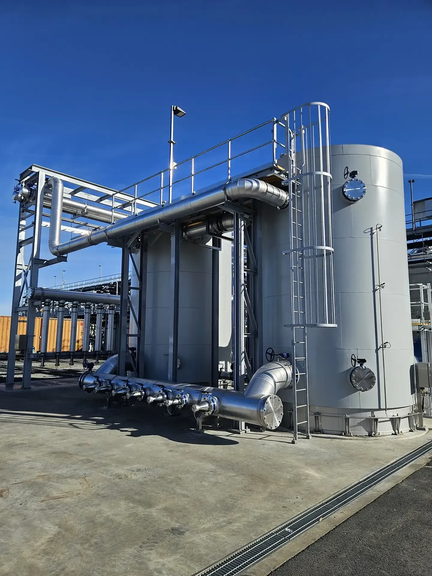 At OneFab, we provide end-to-end stainless and process engineering solutions for industrial, manufacturing, and production environments.