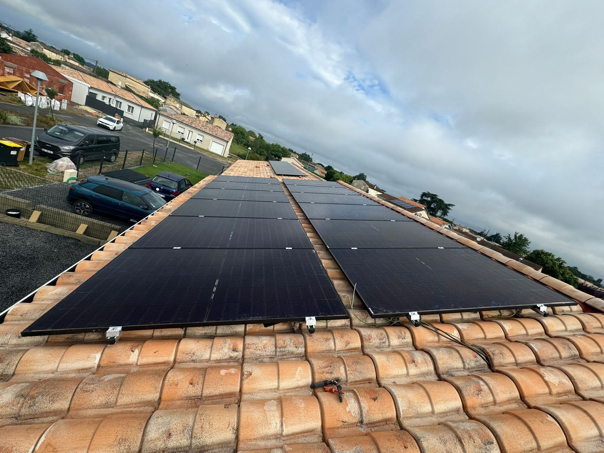 Installation d’un 7 kW avec micro onduleurs emphase dans la région de Bordeaux