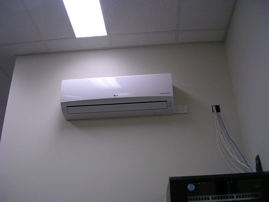 Air Conditioning Townsville Wall Mounted Split System Installation