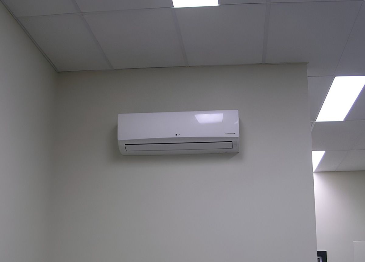 Split System Air Conditioner Managing Indoor Humidity