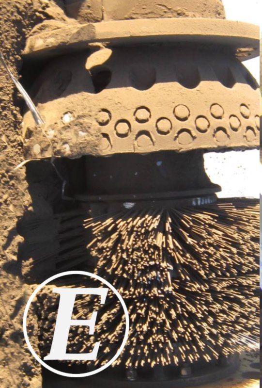 Enduro cleaning pig with studded urethane cup, specialty cleaning pig. 