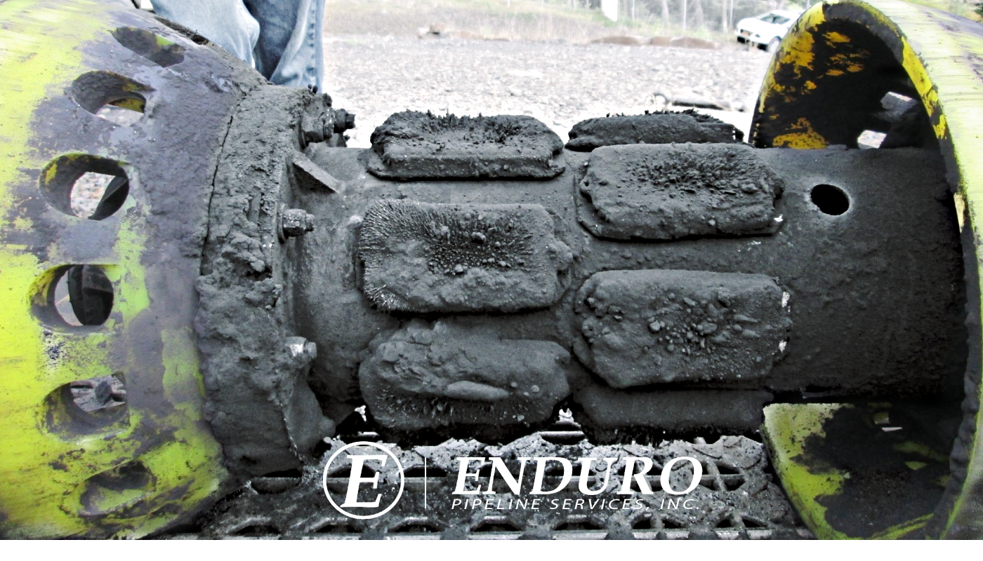 Pipeline Pig with large magnets and debris