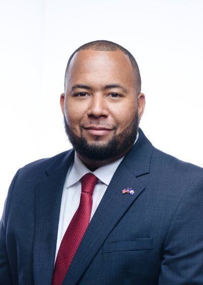 Ezra Pettis, Jr., Esq. Headshot